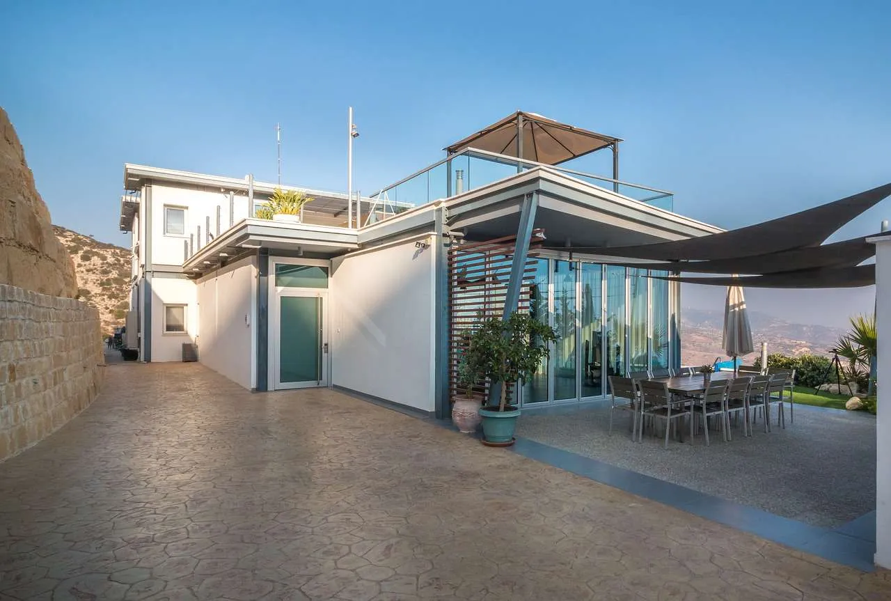 Repair of Roofing: Expert Tips and Guide